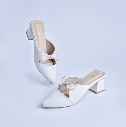 White Snowberry Mules
